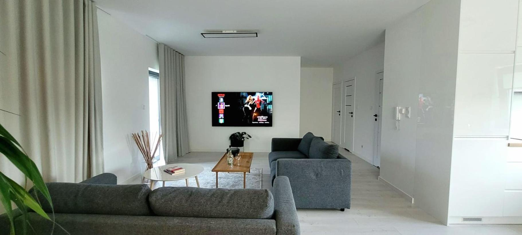 Bast 17 Dom Duzy Parking , Mandoria , Ptak , 2 Sypialnie Lub 1 Sypialnia, Taras , Autostrada A1, Kalinowskiego 17E Wifi Lodž Exteriér fotografie